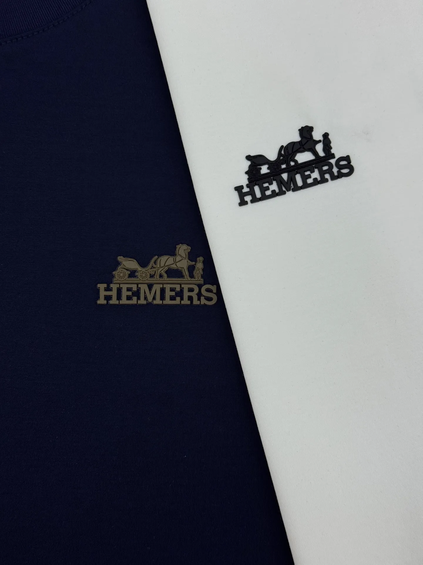 ⚜️HERMES 26s New Arrival New Arrival . ！ Classic ， ， ， ....... 190g ， .... ， ！ ：Black.White.Dark Blue. .Sizes：M-3XL ❗️（S 4XL ）175/145 XL